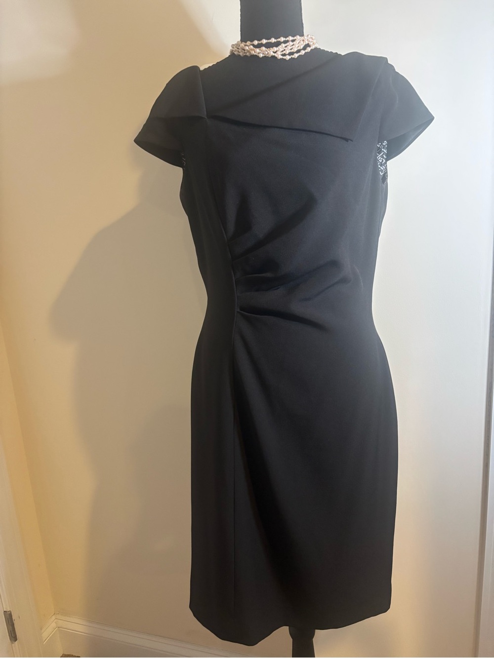 Tahari ASL Black Cap-Sleeve Midi Sheath Dress with Subtle Drape